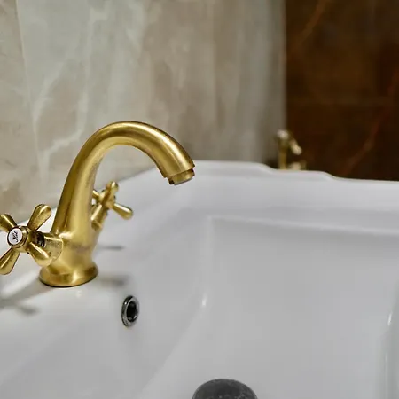 شقة Coresi Mall Large 2 Camere, Sleeps 6 *