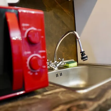 Coresi Mall Large 2 Camere, Sleeps 6 شقة *