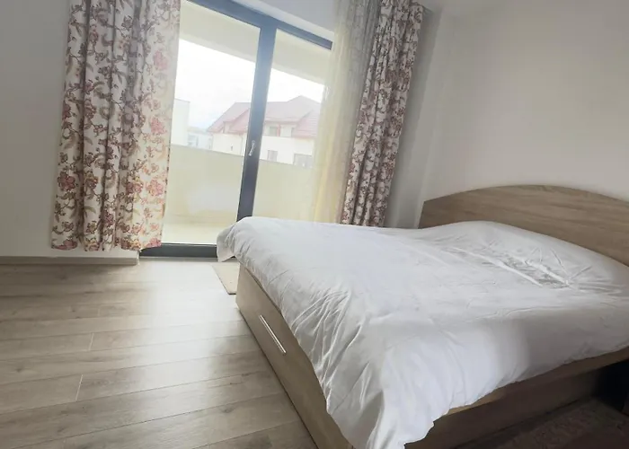 Daire Coresi Mall Large 2 Camere, Sleeps 6 Braşov